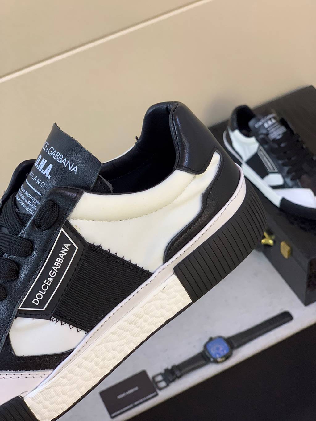 D*G sneaker